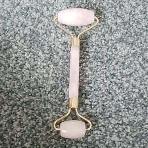 Rose Quartz facial roller